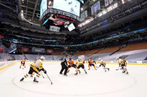 Penguins and Flyers hockey game Hockey is back and so is Penguins and Flyers betting