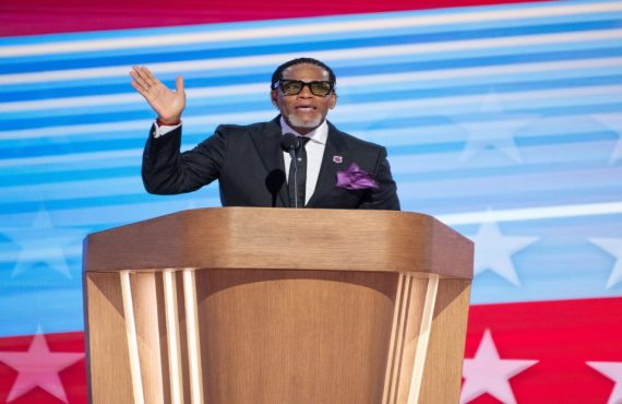 D.L. Hughley Set For July 23 Show At Rivers Casino Philadelphia
