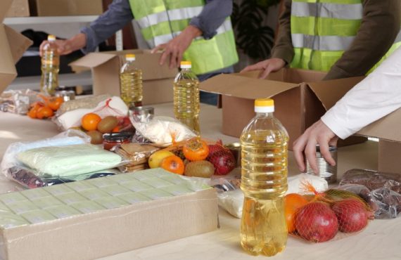 Rivers Casino Pittsburgh Employees Join Annual Volunteer Event With Local Food Bank