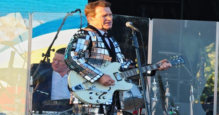 Chris Isaak Show Listed for Dec. 6 at Wind Creek Bethlehem
